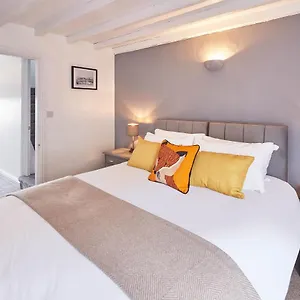 Holiday home Host & - Dove Grey, 25 West End, Kirkbymoorside